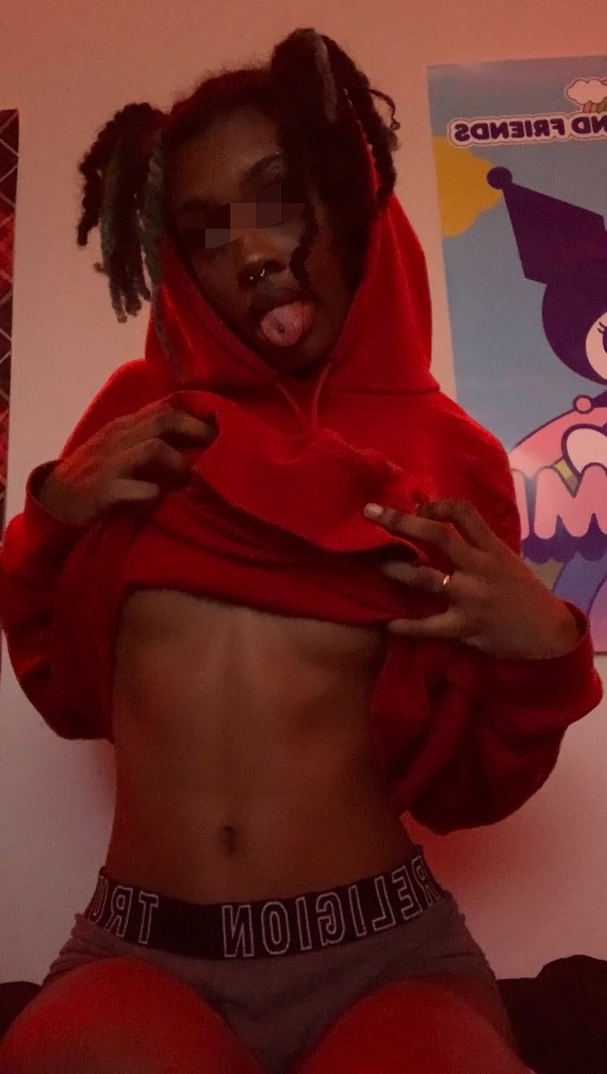 pl4nutvxmpiii's tweet photo. peekaboobs 👻

#nsfwtwtًً  #ebonypyt https://t.co/tFsRvJHb4o