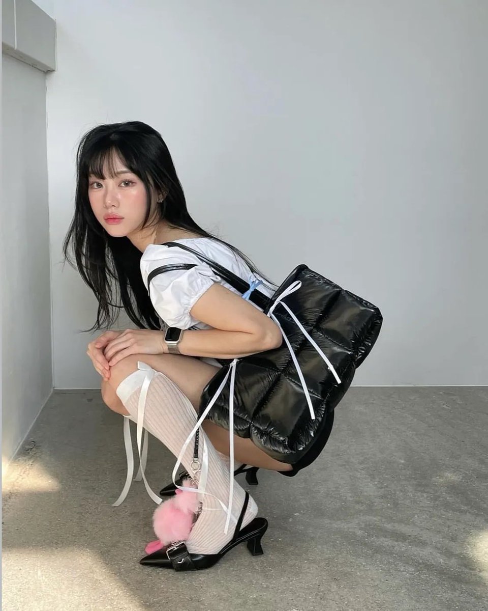 usedbybbi's tweet photo. ส่งต่อ Used like new🆕
STAND OIL - Bubble Bag สีดำ
 
🏷️ 1000  form 2100
📦   Free shipping

#ส่งต่อกระเป๋า #standoil #standoilส่งต่อ #กระเป๋ามือสอง #เสื้อผ้ามือสอง
#กระเป๋าstandoil #ตลาดนัดstandoil #standoilมือสอง #ส่งต่อstandoil  #standoilthailand https://t.co/24CofO3TnZ