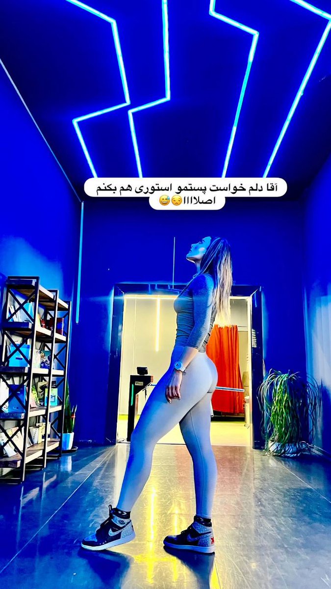 Loveubat's tweet photo. شهربانو دامغانی‌نژاد قهرمان تکواندوی جهان 🔥

🦇 shahrbanoofficial https://t.co/dzK1vbwOk9