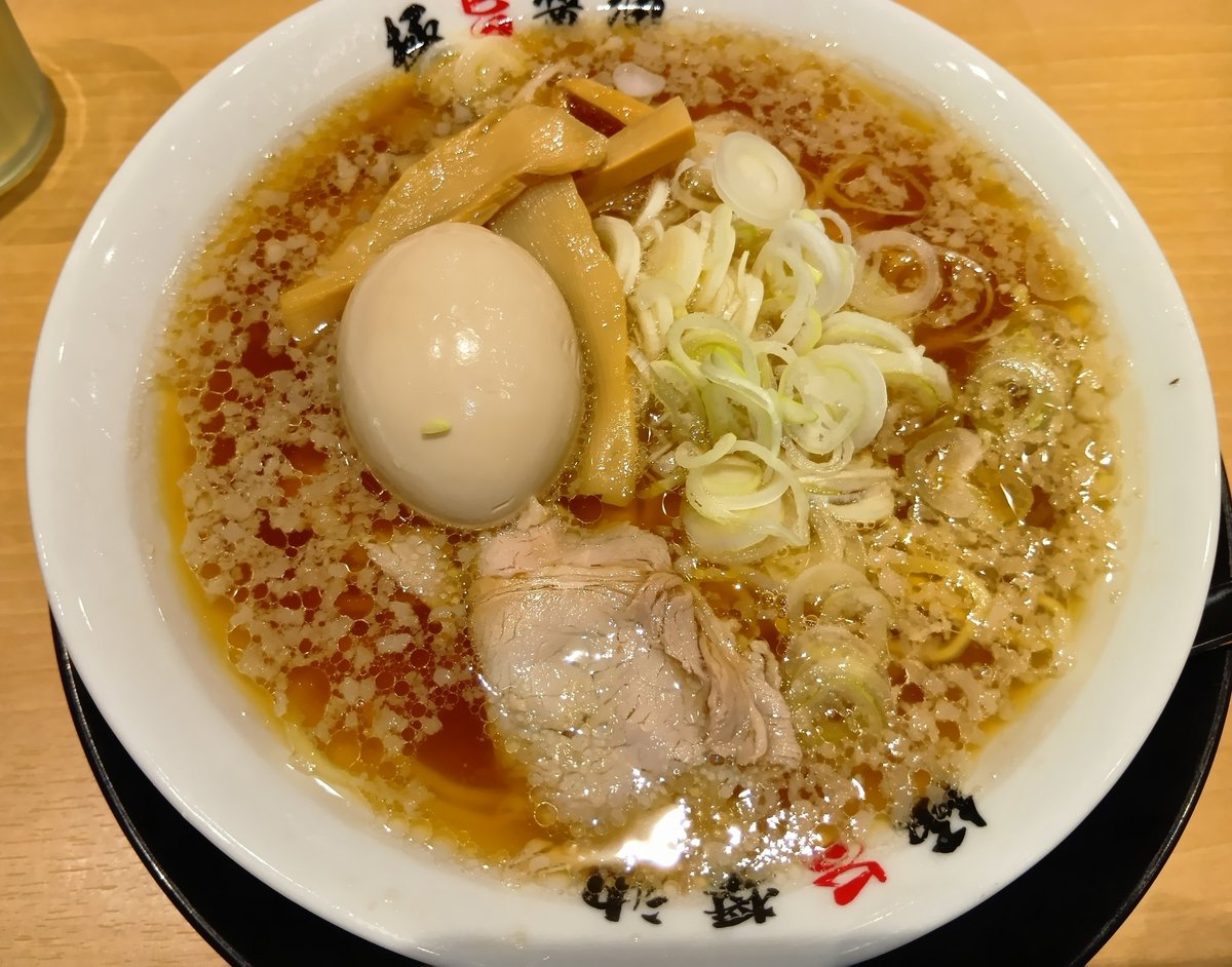 nonki_mama's tweet photo. ラーメン一刻魁堂で煮卵ラーメンいただきました😋とても美味しかったです😋＃ランチ https://t.co/4KkT7rr9VI