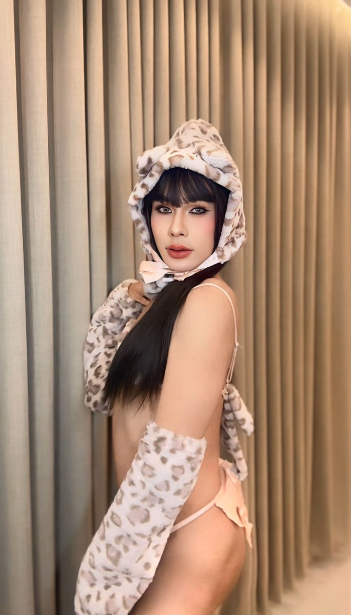 paintewd's tweet photo. #ladyboy_saudi 
#ladyboy_riyadh
#ladyboy_both
 
+66 98 802 5934 https://t.co/oO223W4nC3