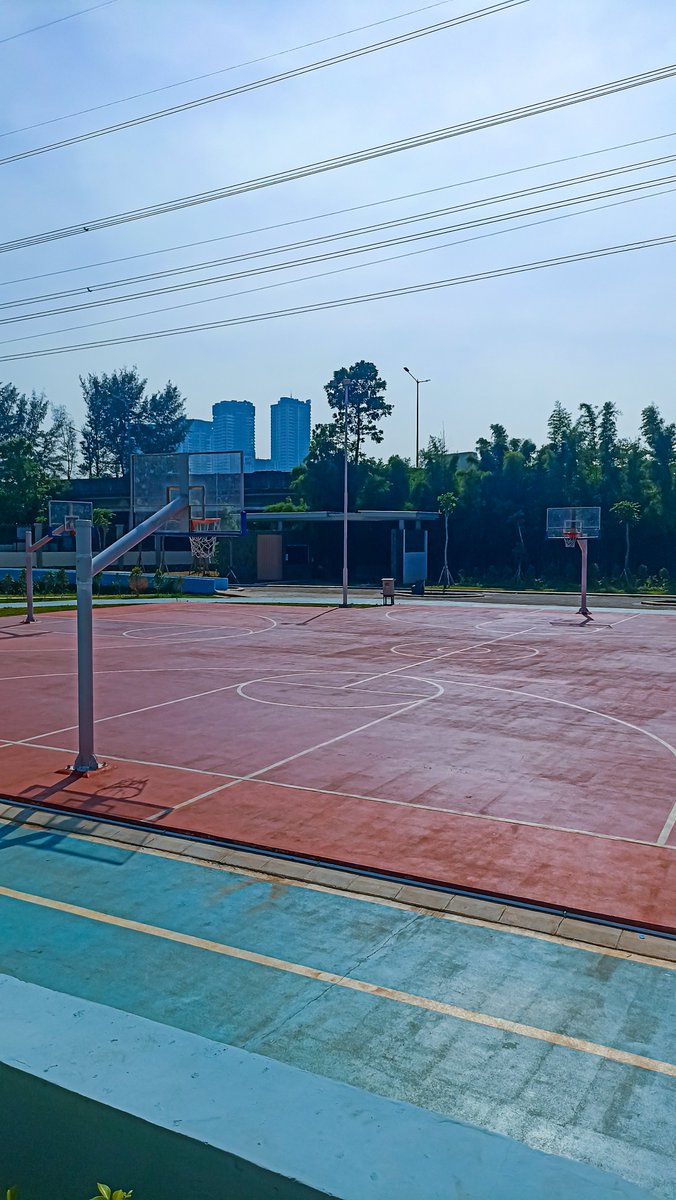 Xccept_'s tweet photo. such a beautiful court, jakbar kekurangan lapangan bagus https://t.co/Shr7L2fFr1