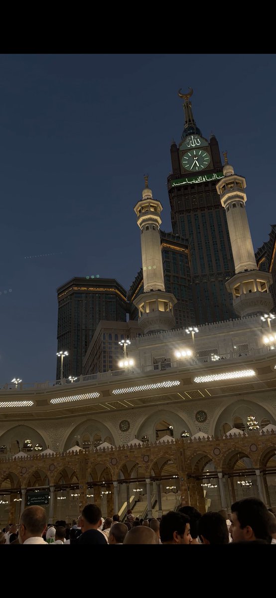 _Wwx0's tweet photo. حمدلله الذي بلغنا أرض مكة وسكينتها، اللهم تقبل منا ولاتترك لنا دعاء إلا وقد أجبته ولاذنبًا إلا غفرته 🤍. https://t.co/z8Bcu3BQdO