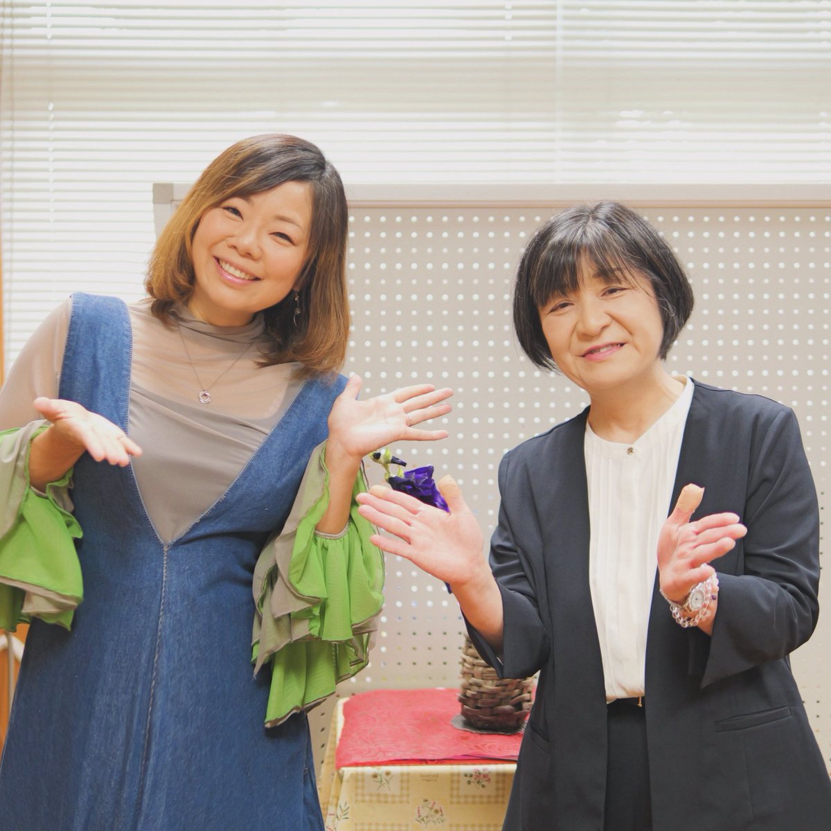 paruparu01's tweet photo. 本日は、
とちぎ未来大使として
中学校(母校)での講演の機会をいただいています。

今日の時間が、若き皆さんにとって、少しでも前に進むきっかけになれば嬉しいですᵕ̈!!

当時もお世話になっていた、髙久校長先生と♡

#講演 #中学校講演 #とちぎ未来大使 
#夢講座 https://t.co/uoVRmdAvHS