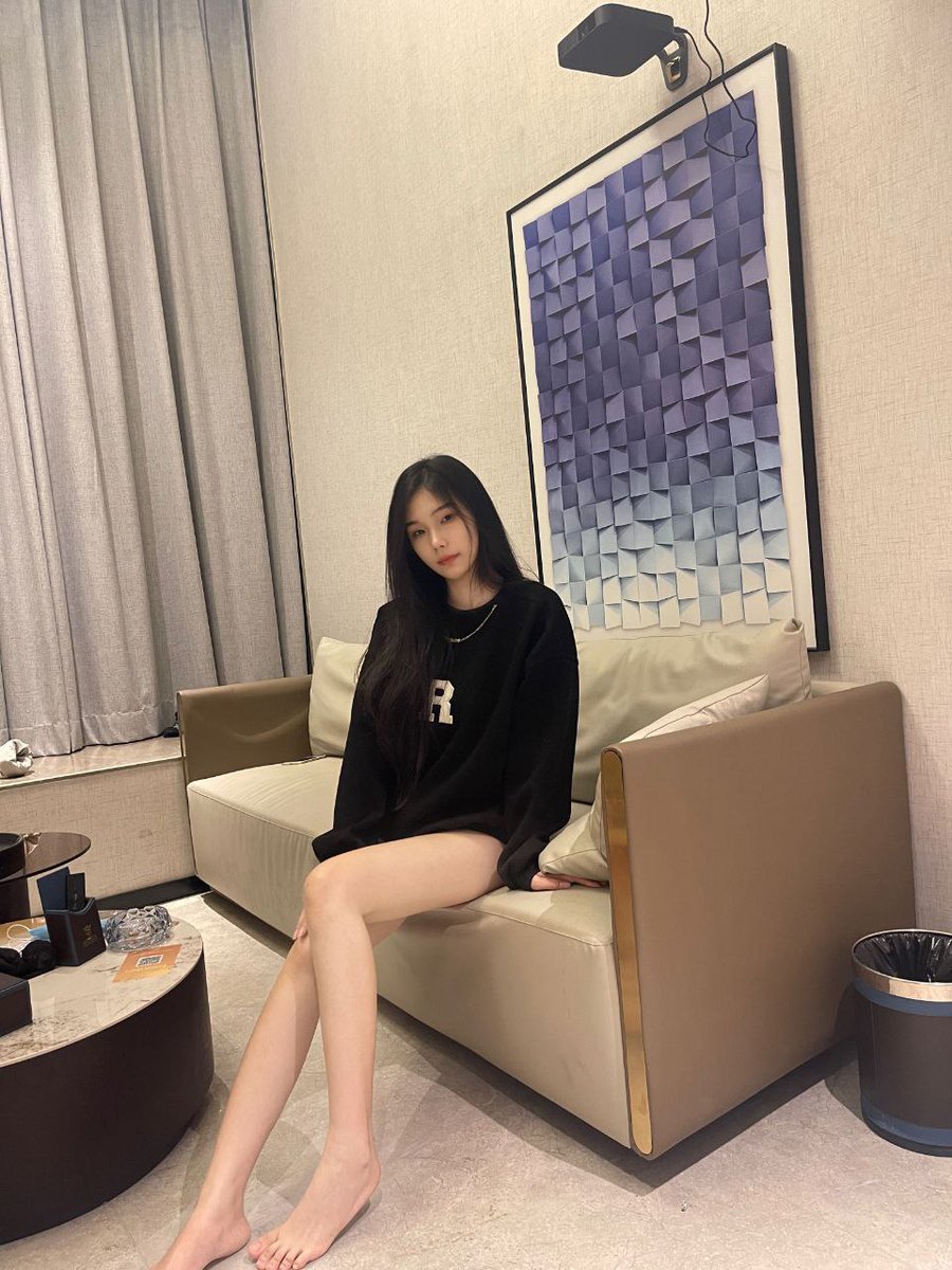chachacop's tweet photo. 保持美丽的秘密，以前是睡觉，现在是修图。

长春市绿园区锦江公园-锦江广场

#长春

琏係👉🏼❌：@abigailprieto81 https://t.co/v7POyf7NWG