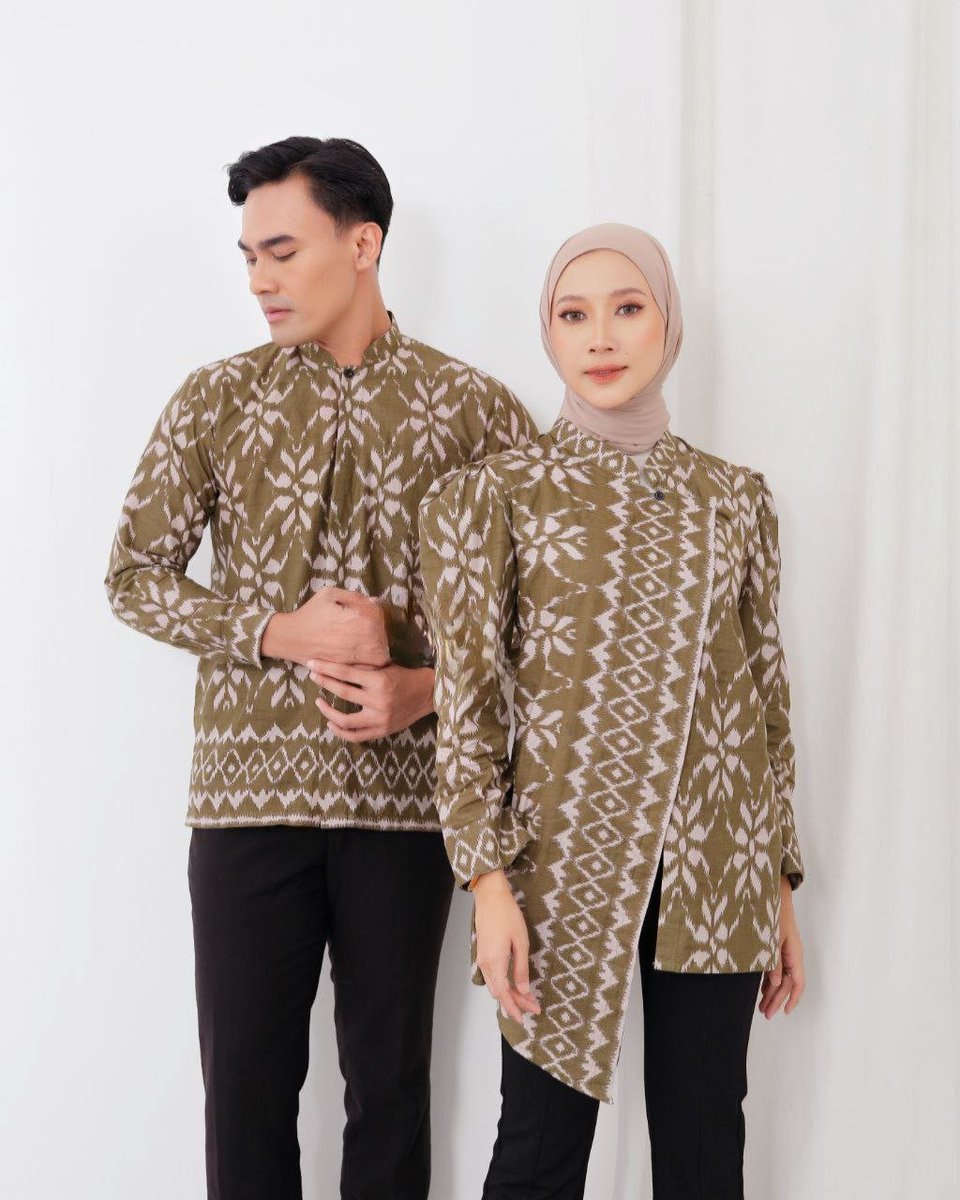 lindi242's tweet photo. @unicefess yuk guys batik pekalongannyaa, bisa pesan buat seragaman juga lohh.. pilihan motif banyak 
📢 Saluran WhatsApp:
🔗 Ikuti saluran L's Catalog di WhatsApp: https://t.co/YRI7A6AVB8…

📞 Pemesanan &amp; Konsultasi:
https://t.co/wr1y4gfraJ https://t.co/ijuf3DW9Pt