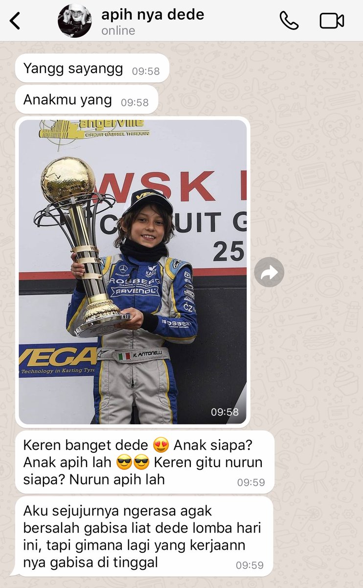kiwiiantonelli's tweet photo. russtappen ft charlos au

sebuah perbedaan dari dua bapak bapak di keluarga cimit universe ketika anak anak mereka dapat penghargaan/juara. apih max tipe yang sok nonchalant dan babeh alos yang senang ngasih kata kata mutiara.

fhida, 2026 https://t.co/gjY7VHevrN