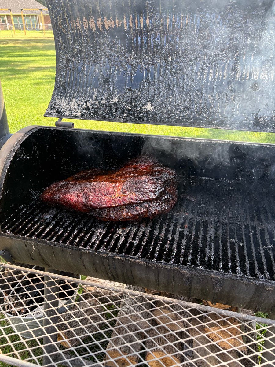 LukeOdenth6634's tweet photo. Before and… kidding wrapped and 6 more hours… Texas brisket… low and slow… traditional way… https://t.co/jXhnNdQVNK