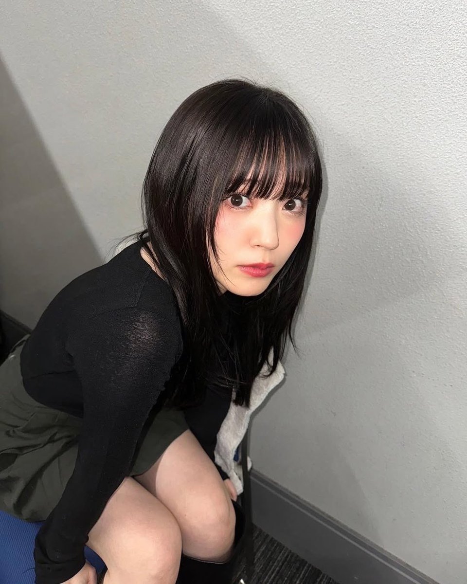 papiyonkun2's tweet photo. 仕事終わり...な鈴木愛理さんが発見されて話題にwww

真正アイドルは仕事中「ガチ」だから、こういうオフショットのほうが惚れてまうwwwwww https://t.co/3xL02SUaZe