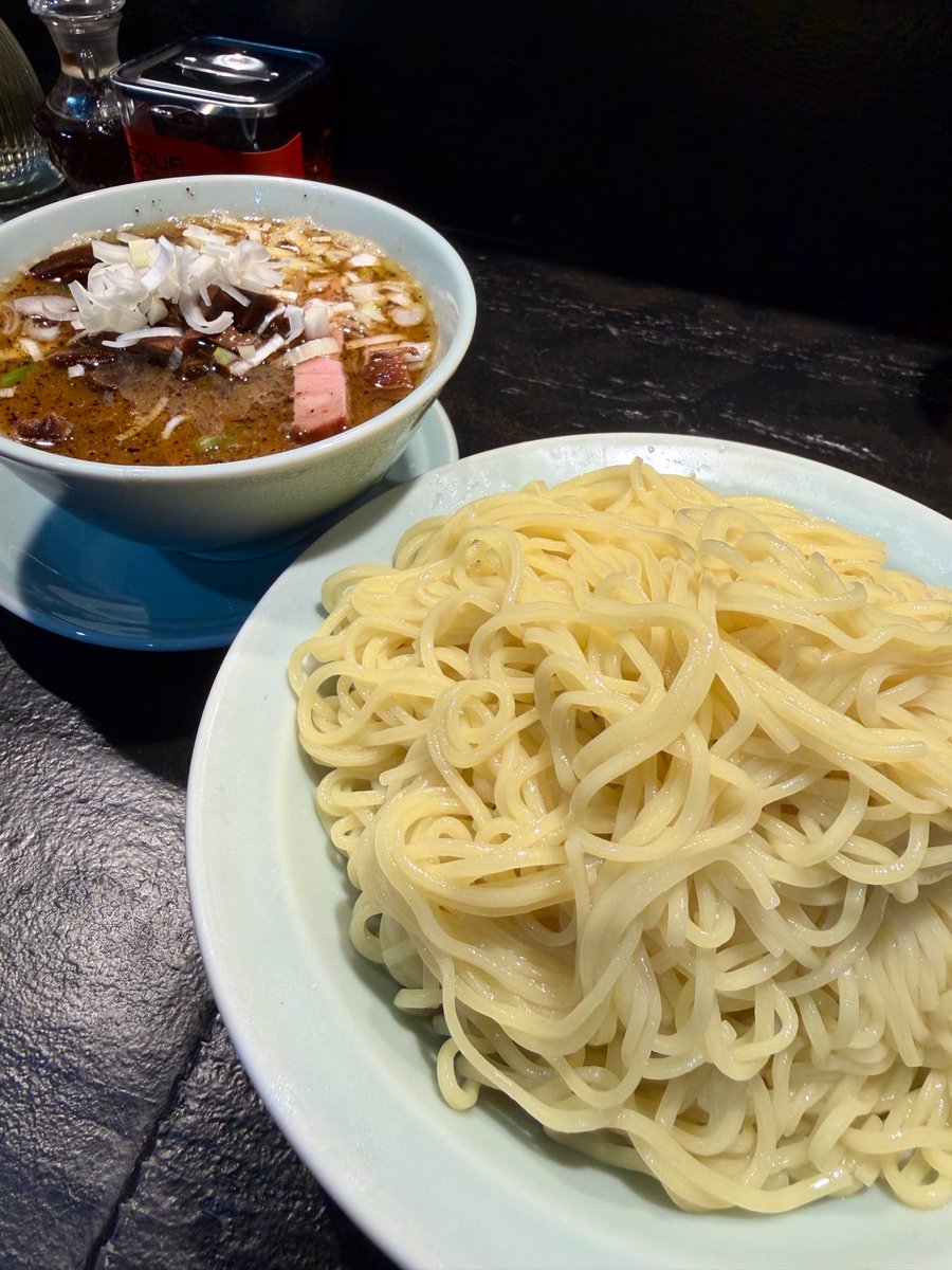 TYOITB's tweet photo. 南池袋 #釜焼きチャーシューこじま
つけそば (メンマ追加トッピング)
ごちそうさまでした😋

#池袋グルメ https://t.co/8hDeL1CQks