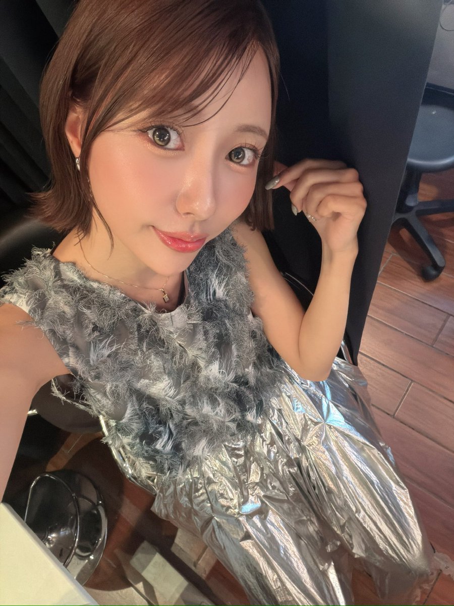 yurika_domore's tweet photo. 12時から公開中🎶
冷たい部屋の世界地図のカバーです💓

🔽ここからみれます！
https://t.co/fDIbsBIpO6 https://t.co/x3YzOTc5DE