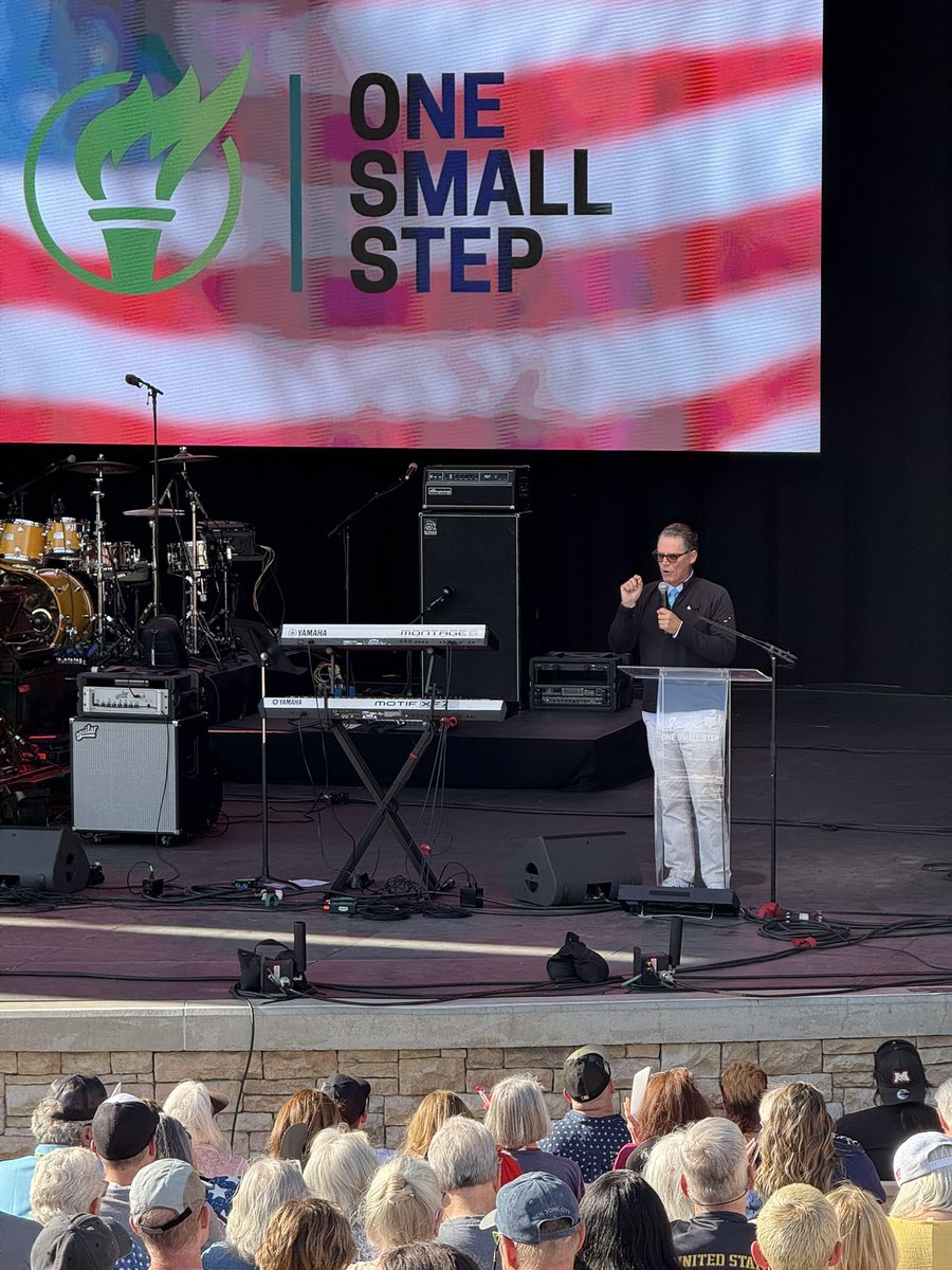 VoluntaryXCHG's tweet photo. Motivating speech from @danielggarza at @AFPhq's A250 event in Utah. "America has seen its best moments when we've drawn closer to our founding principles, and we've seen our darkest days when we parted from them" #BeLIBRE @LIBREinitiative https://t.co/M4EYuvL0HA