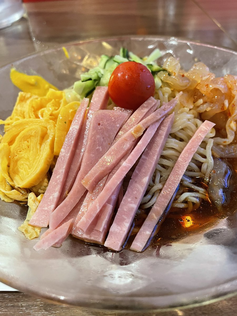 dyagonfly56's tweet photo. おっ昼(  ^o^)＜おっ🎶
 #冷やし中華 
美味し😋😋😋😋😋 https://t.co/yCA9ukF2fz