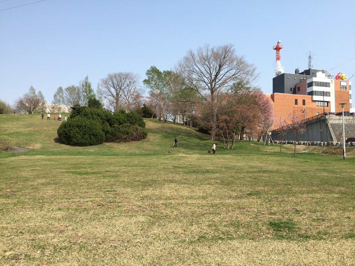 gendai_keiba's tweet photo. ＨＴＢ杯は、来週７月１１日の函館競馬場で行われます。
「チャネルはそのまま！」
#平岸高台公園 #ＨＴＢ https://t.co/3XrXwfPcNr
