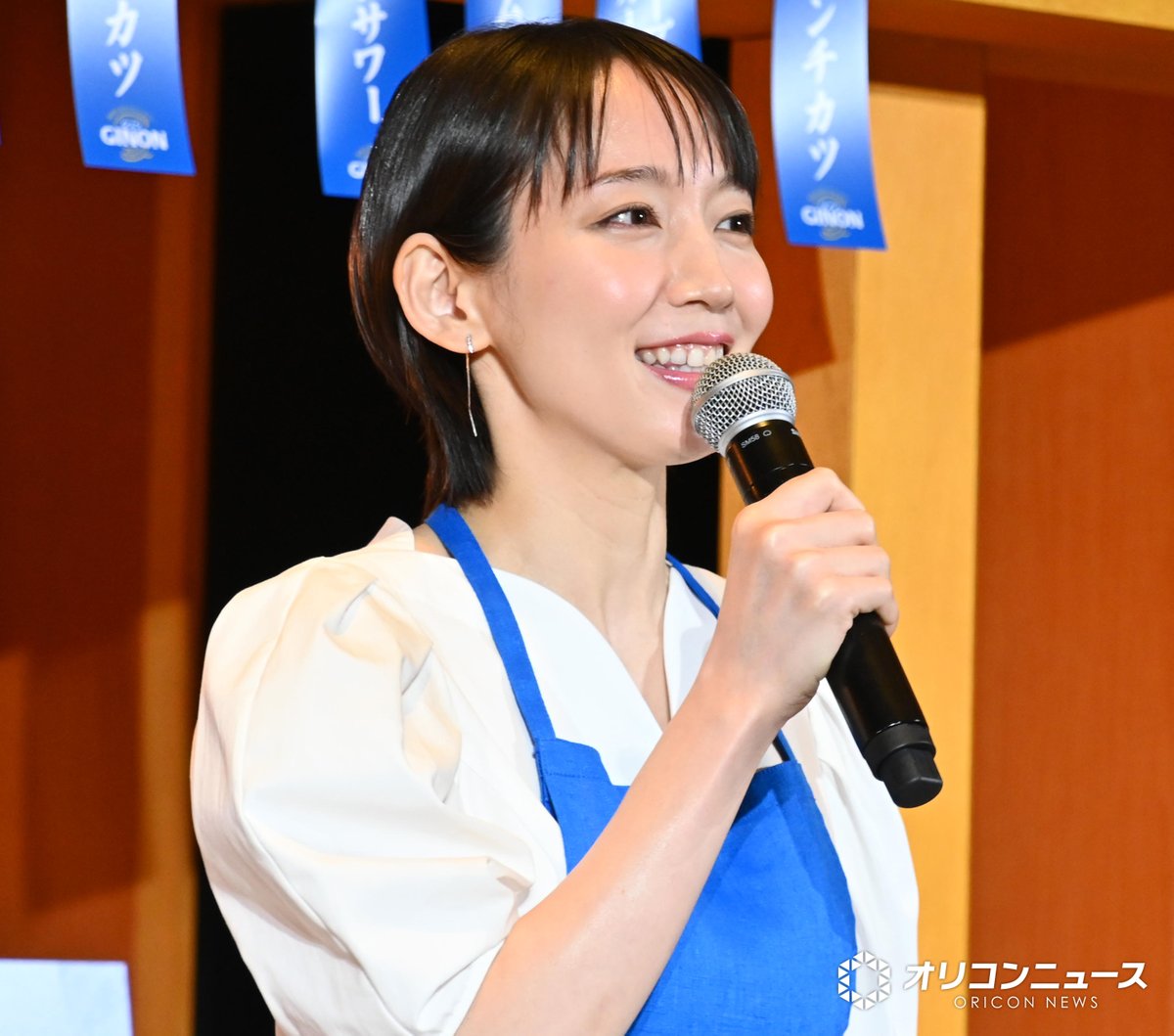 oricon's tweet photo. 吉岡里帆、“体型”への世論に苦心
太りすぎ・痩せすぎ指摘は「甘めにして」
https://t.co/yMZmG6HqYF
⠀
「少し太ったら『太ってる！』って言われるし、少し痩せると『痩せすぎ！』だなんて言われて、絶妙なところを狙うのが大変すぎて…。基準をちょっと甘めにしてもらいたい」と吐露。体型キープの ために苦心しており「そうしないとなかなか許してもらえないのが今の世の中の風潮のように感じる」と明かした。