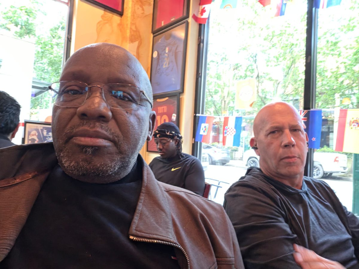 mukua_karimi's tweet photo. Dinner meeting for the @nikepreclassic meet organizers &amp; ARs in Portland prior to the event this weekend.  Present were John Capriotti meet director @nikepreclassic ,Brett Holts current VP Nike, Robert Lotwis Country's Nike Rep &amp; WA Technical director @KorirOfficial 
📷 Barnaba K https://t.co/BQeefj5WwZ