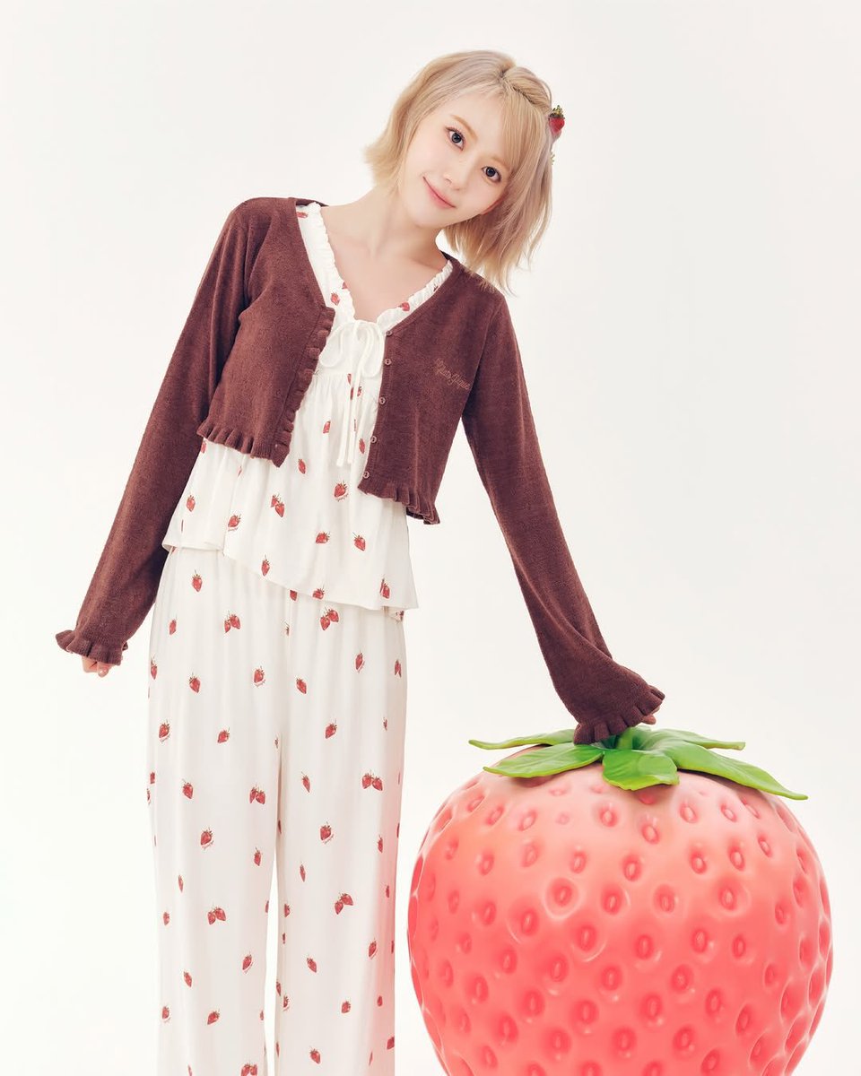 260702 | PHOTO Gelato Pique Autumn Collection STRAWBERRY SERIES