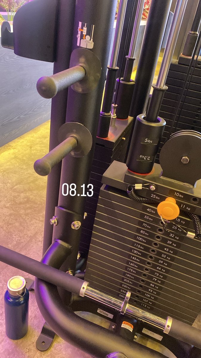 kuewortel's tweet photo. day 1 nge gym wkwk https://t.co/0XEzL2bnBp