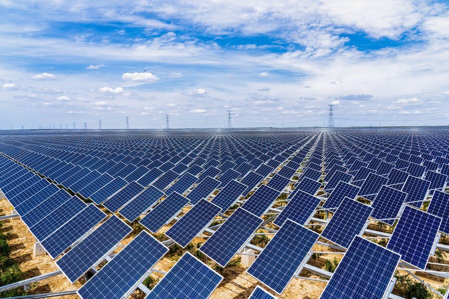 PDChinaBusiness's tweet photo. China has built the world's largest power supply system, with nearly 800 million electricity customer accounts—the highest total in the world, according to a report released by the National Energy Administration (NEA) on Tuesday.

China's electricity consumption reached 10.4 trillion kWh last year, surpassing the 10 trillion kWh milestone for the first time, NEA data showed.