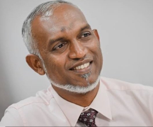 AliSunThoddoo's tweet photo. ދޮގެއްހަދާ ކޮންމެ ފަހަރަކު، ދަތެއް ވެއްޓޭ ނަމަ، މިގޮތަށް ހީނލާކަށް ނުކެރޭނެއެވެ. https://t.co/f6RZLnhpKN