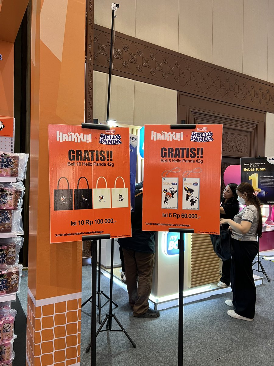 bloomingrren's tweet photo. ada yg mau jastip haikyu x hello panda ga? https://t.co/34GDpW2CFK