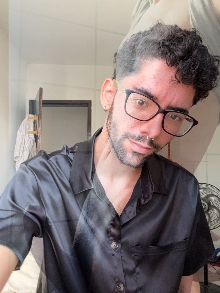 luanQueiroga's tweet photo. Oi gente, ainda dá tempo de entrar na trend? 🤧 https://t.co/ziIaB1HjyH