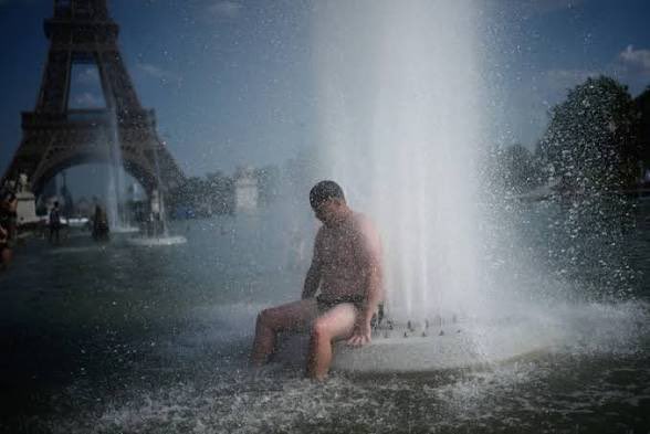 tanpukunokami's tweet photo. People have died in France because of the extreme heat.

Then the deputy mayor of Paris reportedly said:

“Americans laughed at us for not having air conditioning.”
“Global warming is the fault of America, one of the biggest emitting countries.”

…Wait a second.

When your own people are collapsing from the heat,
your first reaction is to blame America?

An American woman currently staying in France fired back hard.

“People are not dying because of America.

They are dying because the French government still has not put proper electricity and air conditioning in schools, hospitals, and homes in 2026.

Paris is one of the most expensive cities in the world.
The taxes are incredibly high.

And you still don’t have air conditioning?

Before laughing at America,
protect your own people.

Children can’t go to school because the classrooms are too hot.
Elderly people are being put in danger.

And you still want to blame America?

No.

That is a failure of politics.

You can pretend to be an environmental leader all you want.
But a government that can’t even keep its own citizens cool has no business talking about ‘saving the planet.’

Before immigration policies and grand ideals,
the French government should first build a country where its own citizens can simply live safely.

No more excuses.

Install the air conditioning.”

Americans have every right to be angry about this.

So, French government,
before blaming America, let me ask you:

Where did all those high taxes go?

If you can’t even keep your own people cool,
how exactly are you going to save the planet?
