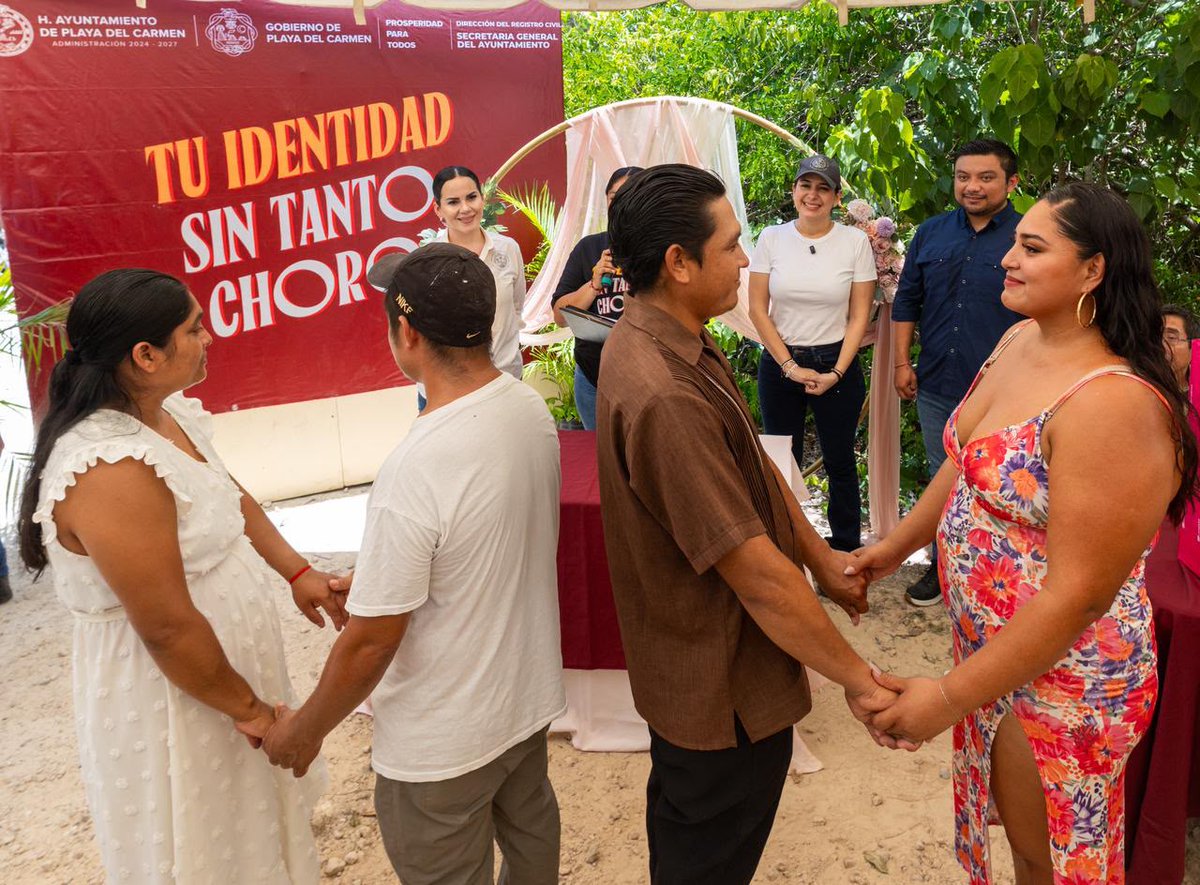 qrooexpress's tweet photo. Lleva @estefaniamerkdo #identidad, #salud y #certezajurídica a #familiasdeLosPájaros - https://t.co/K5zom63wET
#QRooExpress #Noticias #PlayaDelCármen #QuintanaRoo #QRoo #México #Entérate #ProsperidadParaTodosYTodas #sigamoshaciendohistoria #TuIdentidadSinTantoChoro #Servicios https://t.co/spClRu2cEg