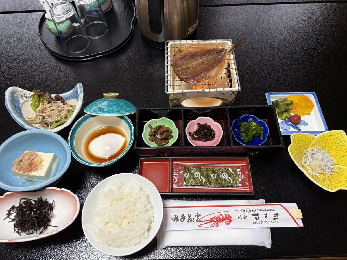 mr335st's tweet photo. 先週別館すずきから帰って以降調子があれなので、するともしかしてこれは、もう1回別館すずきに行けば逆に治るんじゃないですかね(名推理) https://t.co/AYPoVDmaat