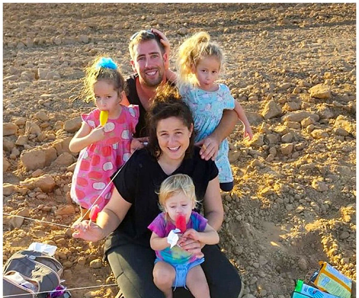 Israeltroops's tweet photo. This entire family was k*lled on October 7.

Two twin daughters, Shahar and Arbel, 6 years old.

The youngest, Omer, 4 years old.

They were gunned down by Hamas in their car.

I’ll never let the world forget. 🕯️ https://t.co/ksGvkM0Z2t