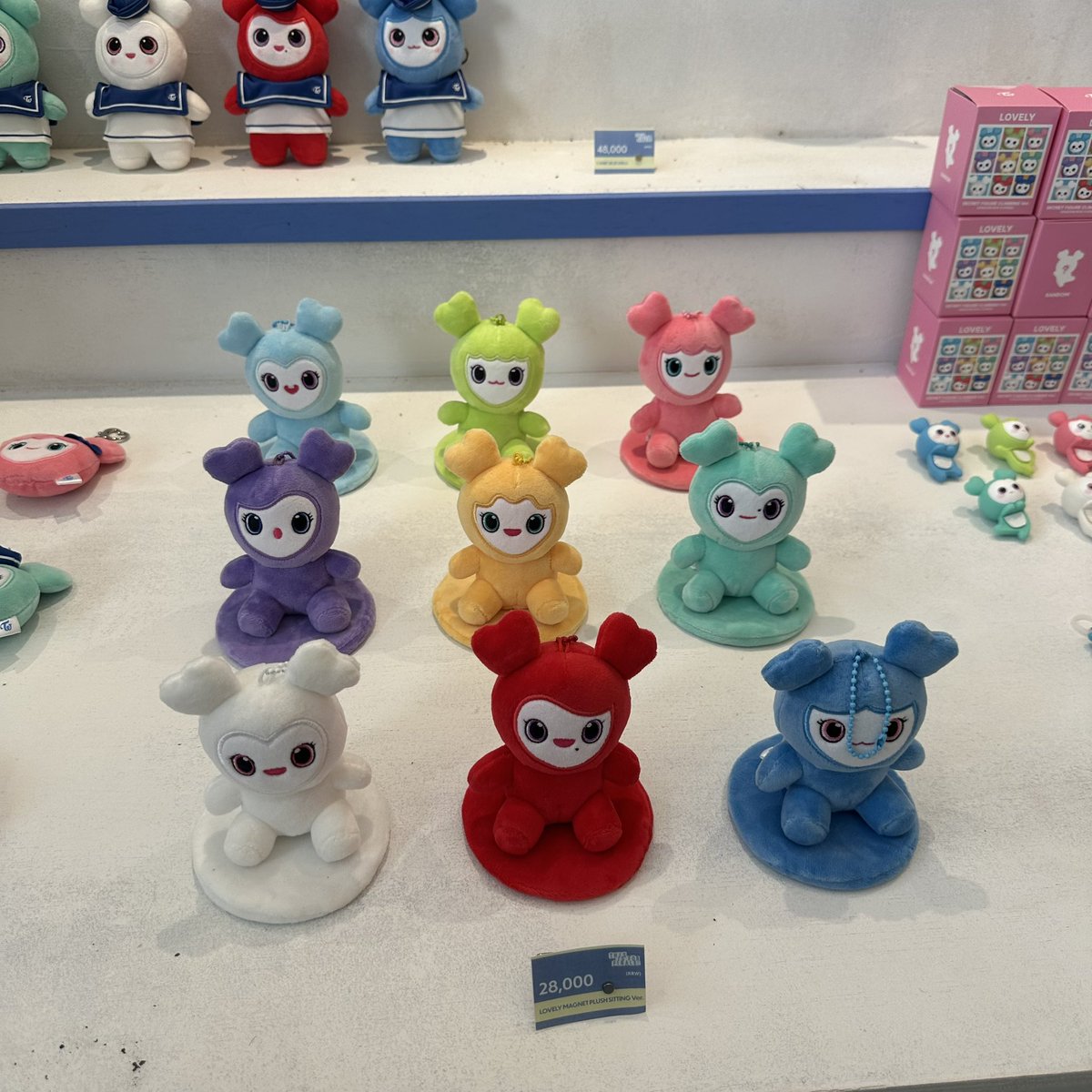 suii0718's tweet photo. 오늘 트와이스 팝업!!!! 너무 귀여워요
#트와이스 #TWICE_THISISFOR_POPUP
#FANS_SHOP #팬즈샵 #twice https://t.co/kHjg4NrINg