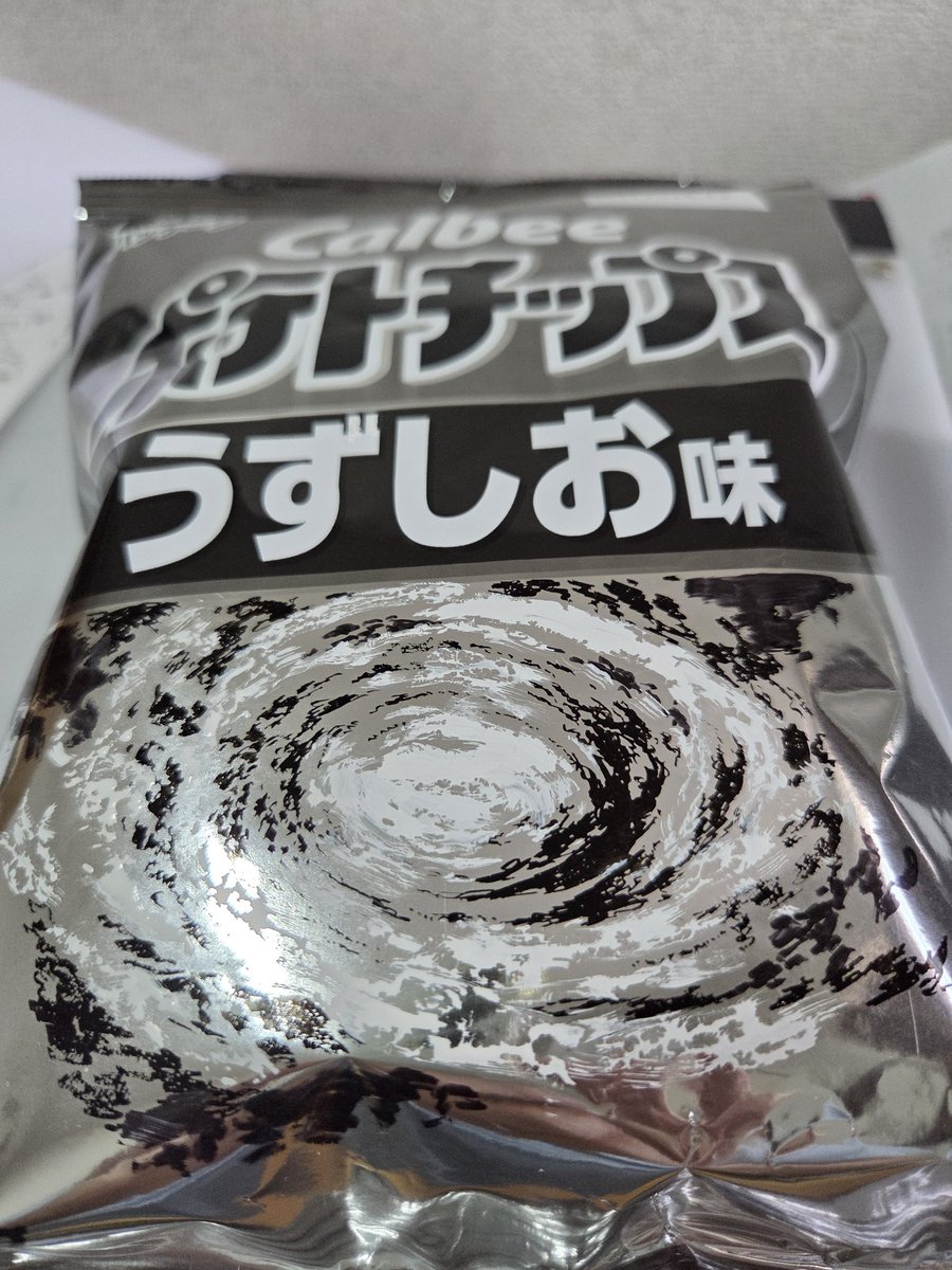 shiro_otsuka's tweet photo. また描いちゃいました(笑)　どうしてもインクがはじくので利用しました https://t.co/uxYy1pFkyp