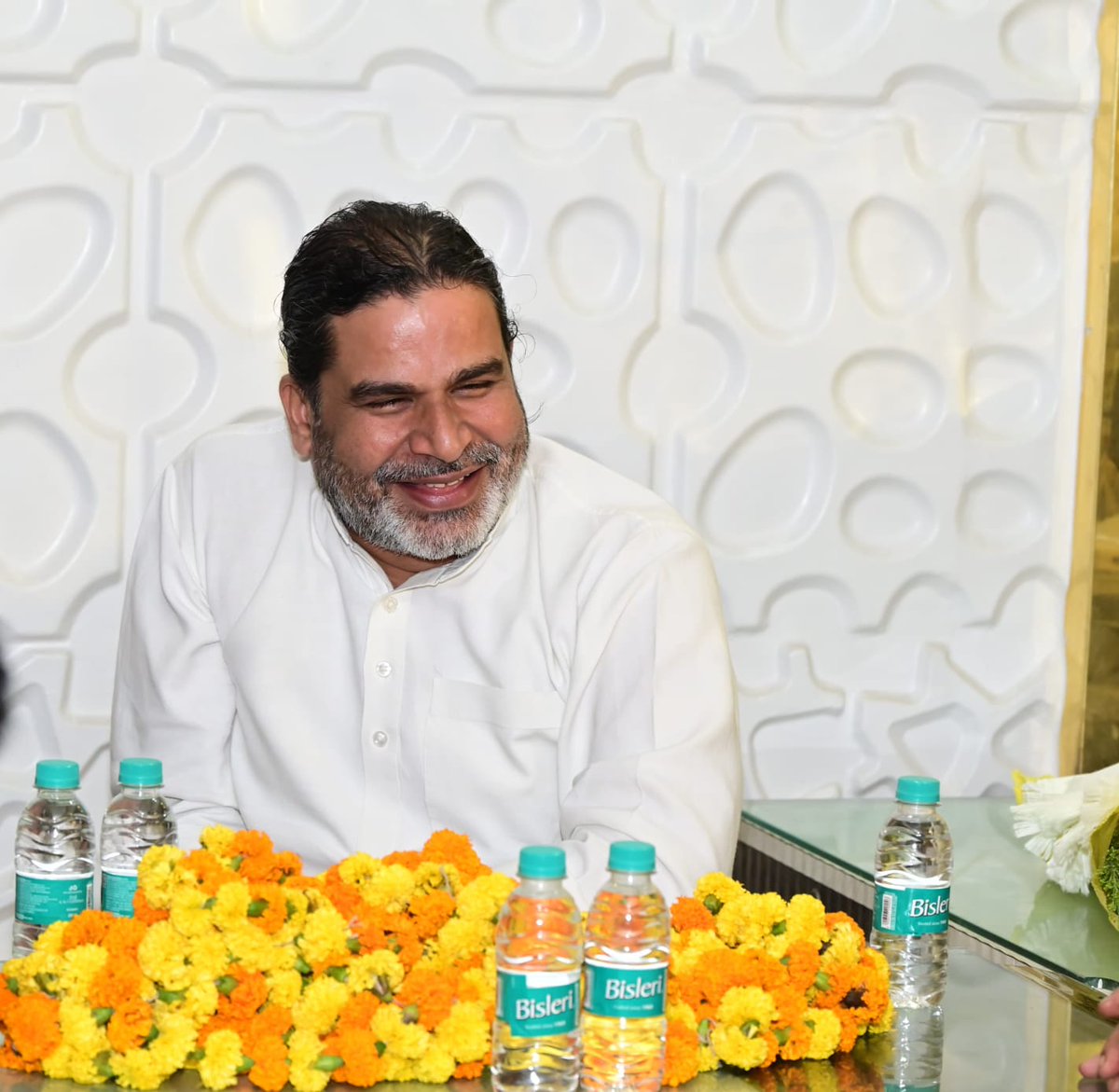 MaithilAnup's tweet photo. जो वर्षों से बिहार की चिंता में डूबा रहा, आज उनकी मुस्कान बता रही है कि बदलाव की उम्मीद और मजबूत हुई है।
लड़ेंगे बांकीपुर,जीतेंगे बांकीपुर। https://t.co/F8Sxj4alc8
