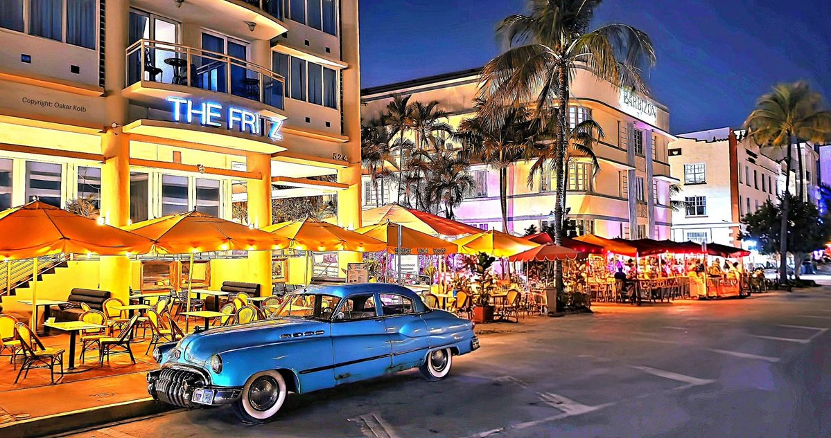 LauraUSA1502FF's tweet photo. Ocean Drive Miami Beach https://t.co/m0RMZnvgT0