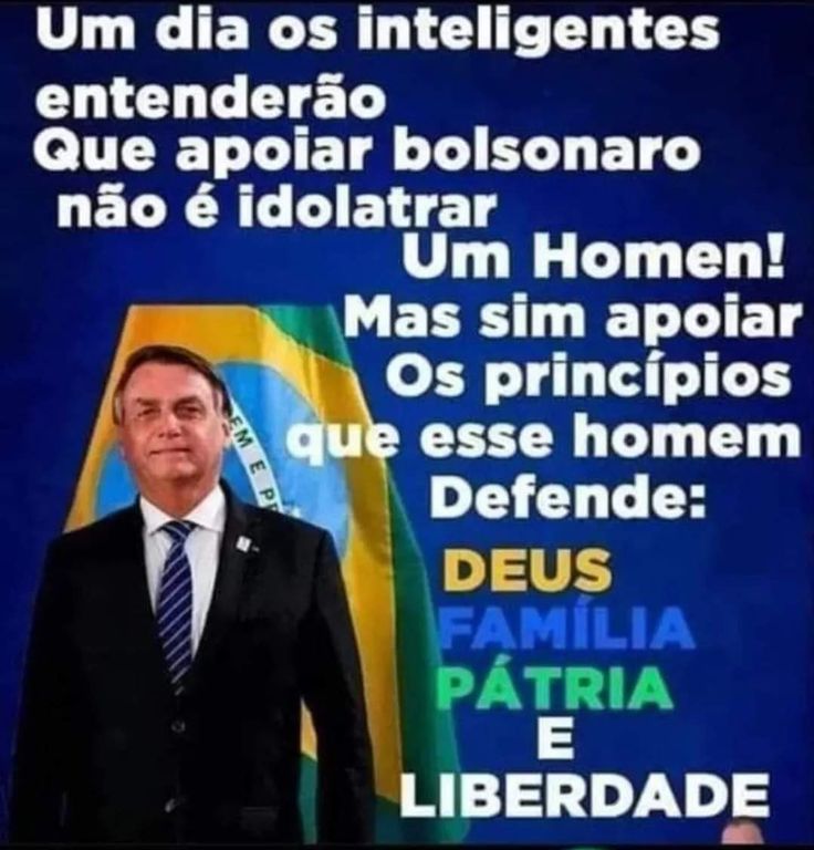 tais_negrao's tweet photo. @iaragb @FlavioBolsonaro @PollonMarcos Respeitem o líder https://t.co/qcBdYwI4Q3