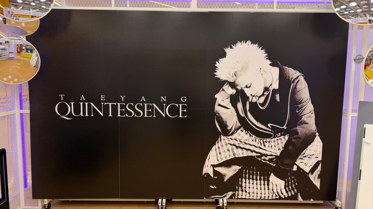 TOWER_Shibuya's tweet photo. 【#タワ渋kpop】

TAEYANG ’QUINTESSENCE‘ POP -UP IN JAPAN
本日より開始🩷💙

🗓️本日～7月11日(土)
📍タワーレコード渋谷店1F

🎁特典🎁
5,000円(税込)以上ご購入：ポラロイド風トレカ
15,000円(税込)以上ご購入：POP UP限定トレカ

‘QUINTESSENCE’ のグッズやPOP UPだけのオリジナルグッズ、パネル展など盛りだくさん💥💥
ご来店お待ちしております！！
🔗https://t.co/LnRiDWZj2d

#TAEYANG #QUINTESSENCE @Realtaeyang
