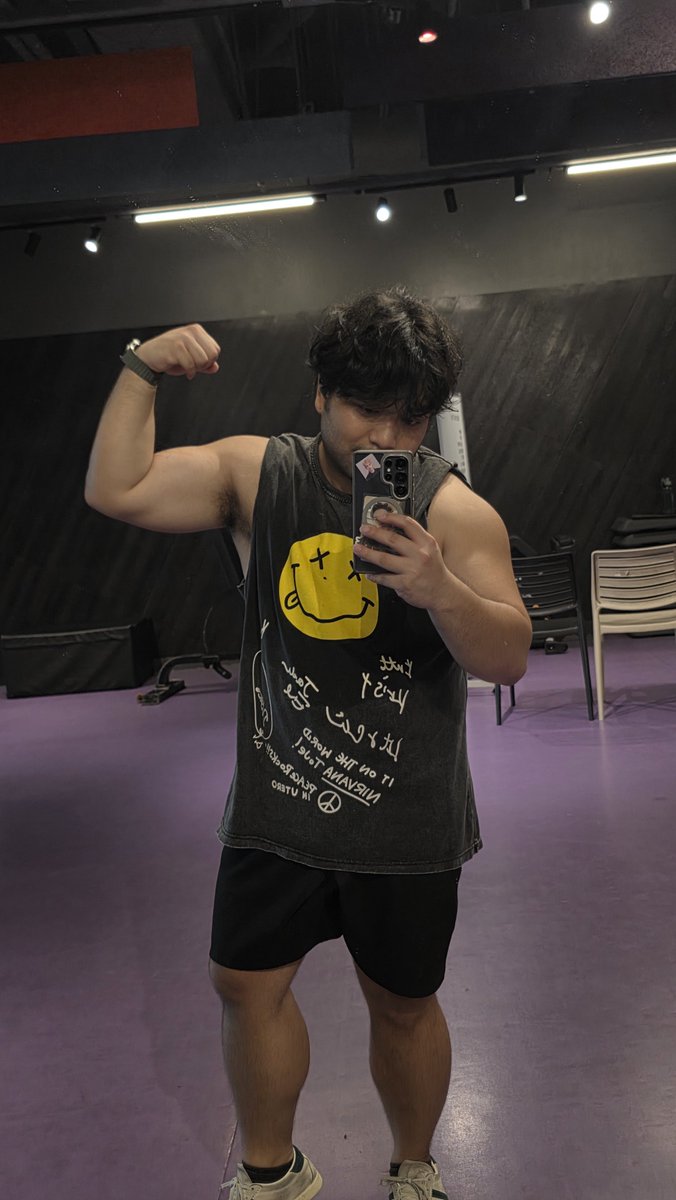 enzoderm's tweet photo. okay fruit punch i see u https://t.co/wD6FSilAQY