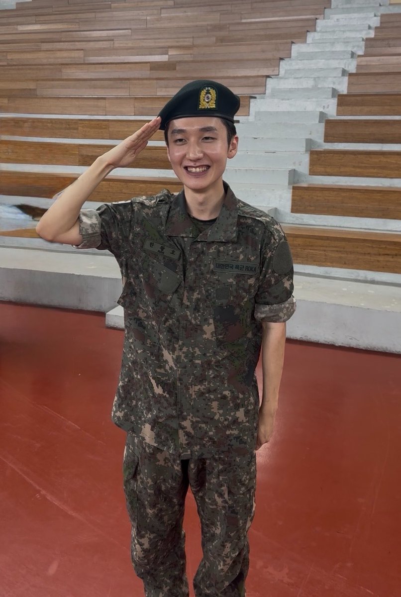 o_peanut_'s tweet photo. 훈련소 끝! https://t.co/rhO5gbt0eF