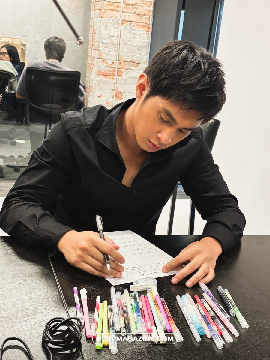 PULPMagazinePH's tweet photo. KILALANIN SI JM IBARRA🔥🎨

Get to know JM Ibarra through his handwritten PULP Profile!

Ahead of the nationwide premiere of ‘Child No. 82: Anak ni Boy Kana’, read more about JM’s journey and everything else in between: https://t.co/LAZmVpmbcK

#PULPMagazine #JMIbarra https://t.co/5aZGHSzqdK