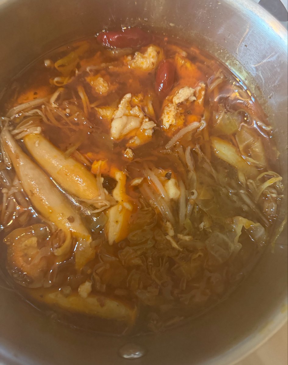 tontokotonez_'s tweet photo. ダイエットご飯✨
美味しく楽しく綺麗に✨
になりたいのに、作った自分でもなにがなんだか

#かっくり https://t.co/JaOJNcyZ2e
