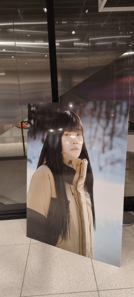 hyoketsu_jp's tweet photo. ／
映画『#氷血』公開記念
POP-UP STORE本日オープン✨
＼

7/12(日) まで期間限定
渋谷サクラステージで開催🩸

グッズ販売や特別映像・写真を展示
映画鑑賞前後どちらも楽しめる特別な空間で
涼しい夏を過ごしましょう!!

▼詳細はこちら ※来場予約必須
https://t.co/Vd9LISky00

映画『氷血』明日公開