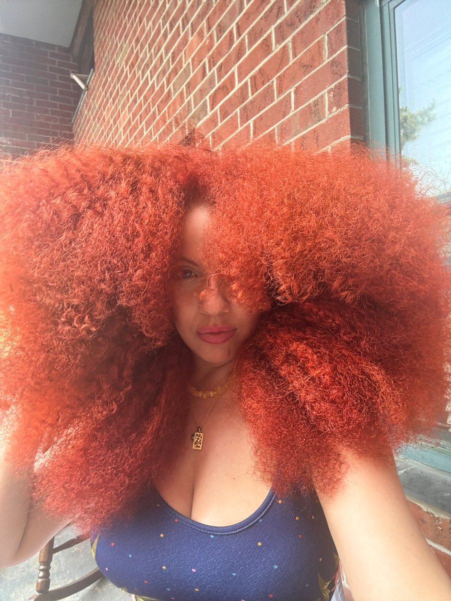 ElmisRoss's tweet photo. It’s gonna be a big hair summer #3c4ahair #kinkycurly https://t.co/KFbSixo8do