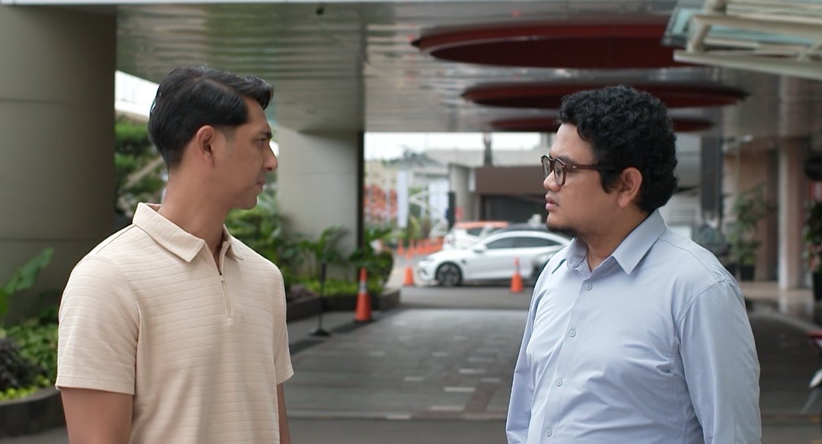 Gyourdan's tweet photo. Saya yang bikin paspor Sena Ali Purnama. https://t.co/RG2C7UoPiv