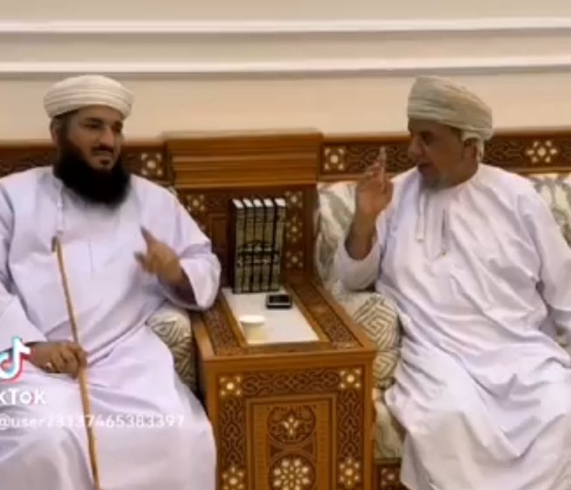 Sanad_Almahrizi's tweet photo. كثُرت أنباء وأخبار الموت المفاجأ واليوم فاجعة الموت تغيّب الشيخ ناصر بن خميس الخميسي من مشايخ المصنعه .. من خيرة المشايخ المعروفين كرما وفضلا وتواضعا ومحبة لعمل الخير ومتابعة للحركة العلمية وأهل العلم رحمة الله عليه .. https://t.co/PHsq15o5Os