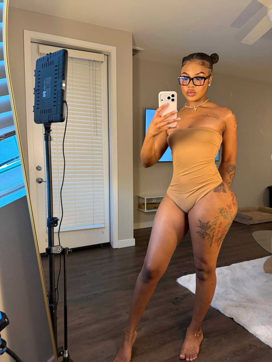 dernmwangi's tweet photo. I’m down for meet up now daddy. Send a dm💦💋 for collabs 

#Chicagofreaks
#chicagoheights #parkforest #goon #yn
#Porn
#XXX #OnlyFans #youngho #chicago #illinoise #wet #teen #snowbunny #nsfwtw #petite #freak #wet #slut
#GOONER #cum #cumshot #bbw #bigbooty https://t.co/lEDwmpgtbC