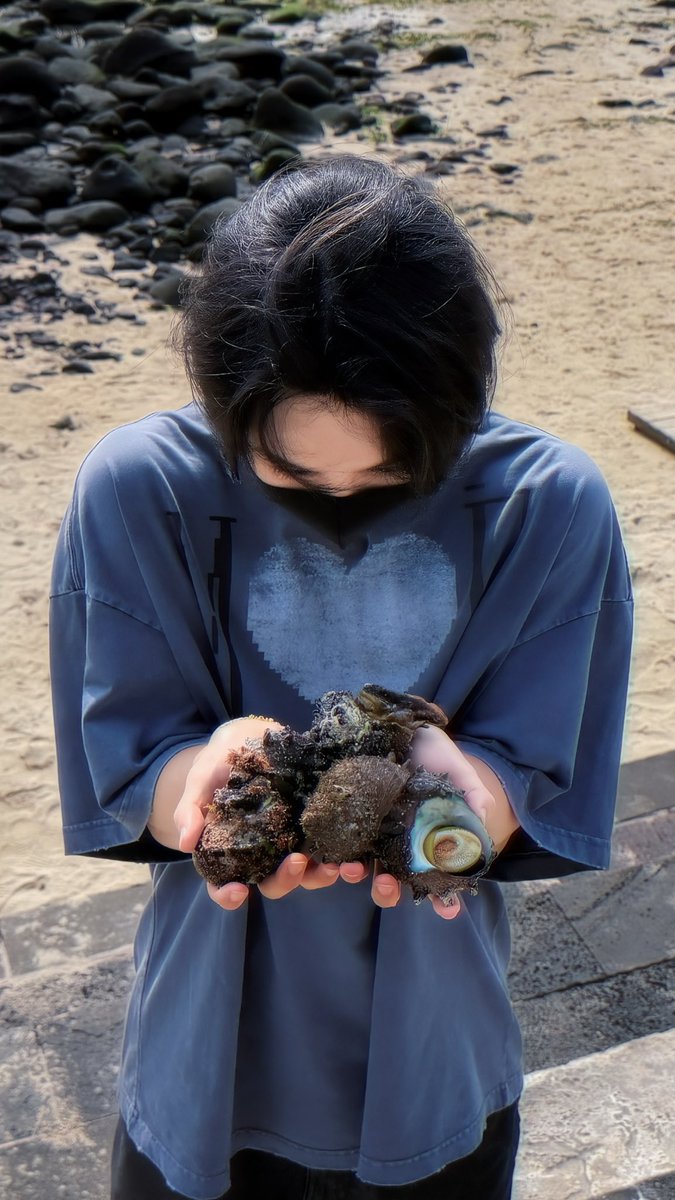 Loving_YoonJH's tweet photo. 260702
🌊
#JEONGHAN #정한 #SEVENTEEN #세븐틴 https://t.co/C6SyR3zqsM