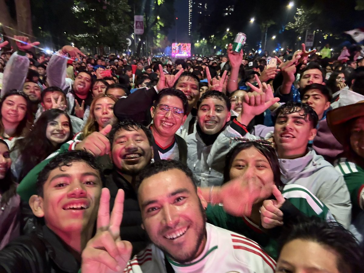 ladoblea123's tweet photo. Extraños que se vuelven 😍🥺
Amigos para toda la vida🙈🇲🇽🙏🏽🙏🏽 https://t.co/z1xqwSV3pn