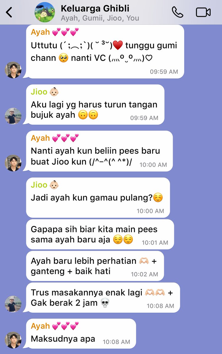 kujenaka's tweet photo. Yeti 3 bulan gak pulang-pulang, sibuk urusan tokek. Kacian anaknya (⁠ー⁠_⁠ー⁠゛⁠) https://t.co/EmxrXdBLtt