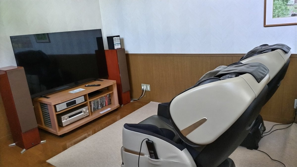 gotajp's tweet photo. お風呂　それぞれに　シャンプーバー🧴があり、種類も殆んど被ってません、髪質に合うシャンプーを見つけるのも、楽しい☺️
浴後は　サービスのアイスバーとマッサージチェアやゲームでのんびりと😆
#ヒーリングインホワイトペンション https://t.co/kA7rKPSVKp