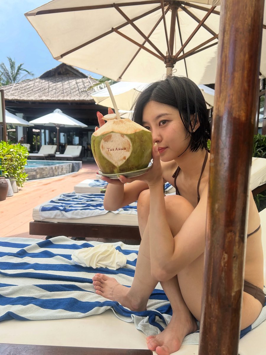 sooya_32's tweet photo. In🌟 나짱(나트랑)에서 휴가중인 요니 ⛱️
#김다연 #DAYEON https://t.co/7w319ASWYY